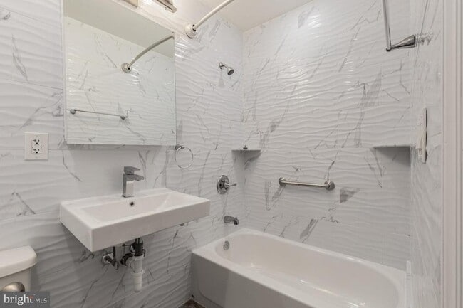 Photo - 624 N 35th St Unit 1