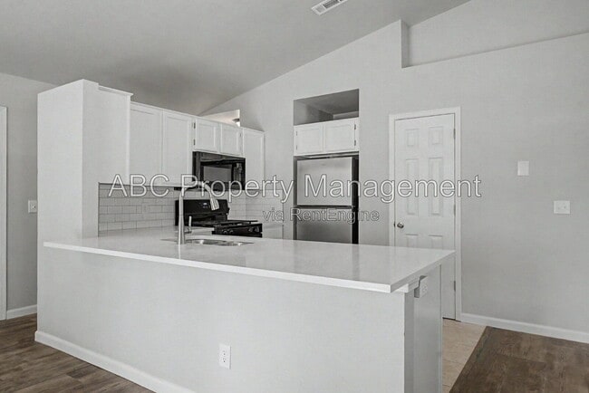 Photo - 3345 W Essex Dr