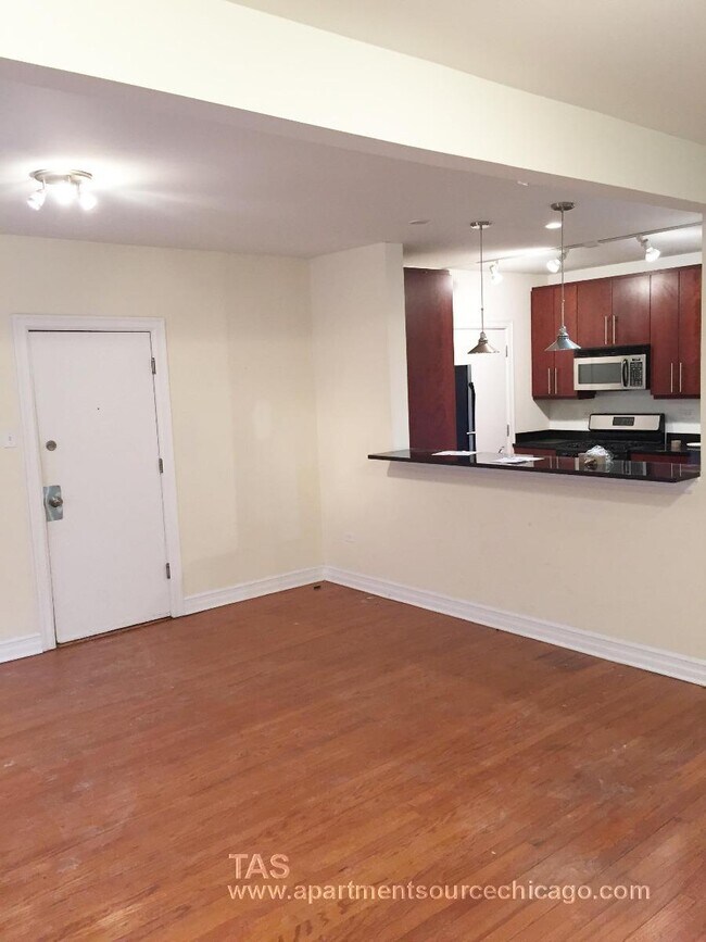 Photo - 3818 N Sheffield Ave Unit 2