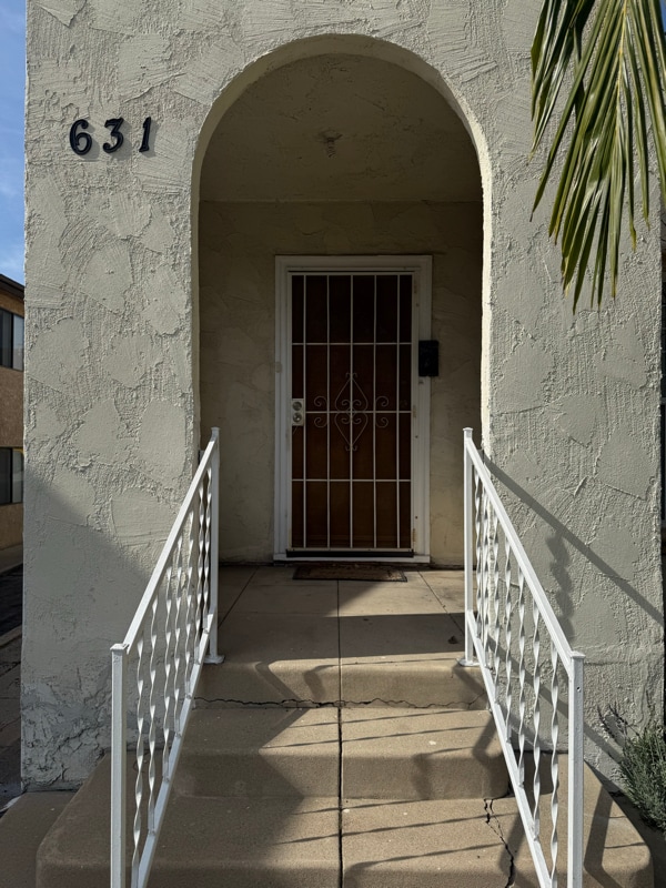 Photo - 631 E Cypress Ave