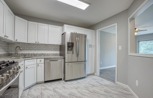 Photo - 30 Birch Terrace