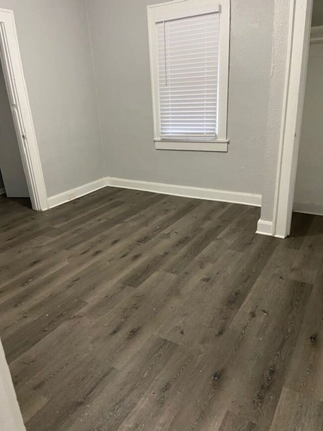 Photo - 1727 Unit B