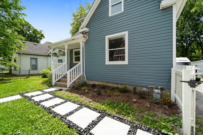 Photo - 503 N William St