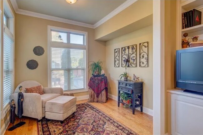 Photo - Bright End-Unit Townhome in Prestigious Johns Creek School District