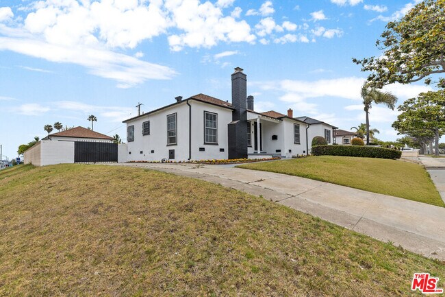 Photo - 9829 S 7th Ave House