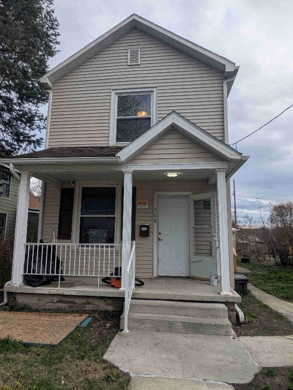 Building Photo - 508 Waldo St Rental