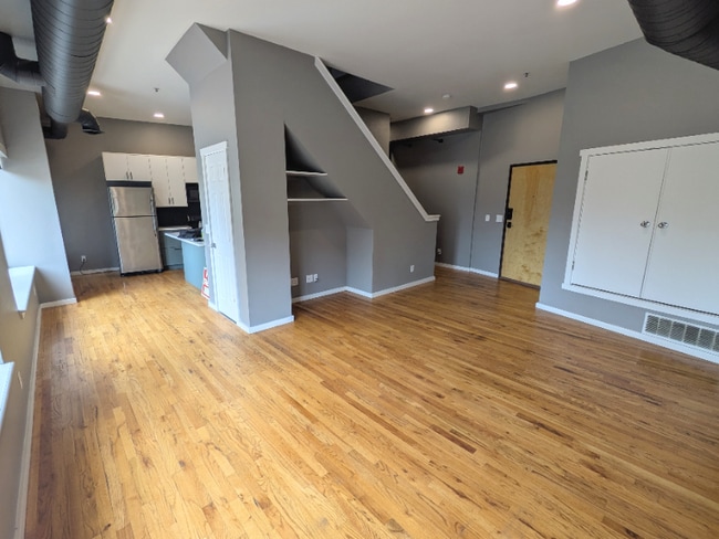 Photo - 70 W 6th Ave Unit 203