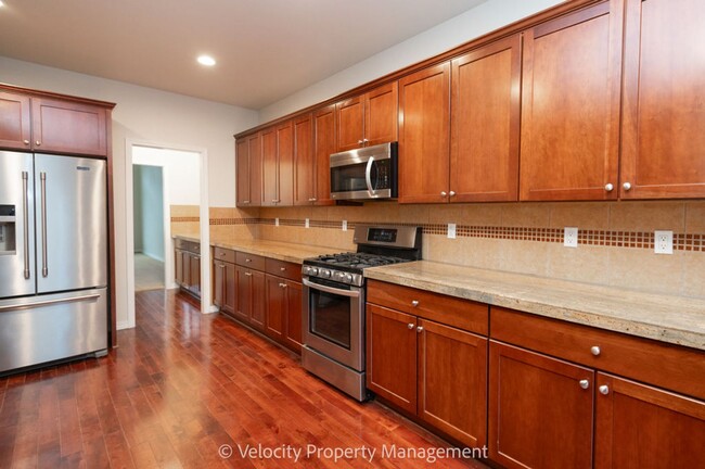Photo - Desirable River Canyon Estates in SW Bend ... House