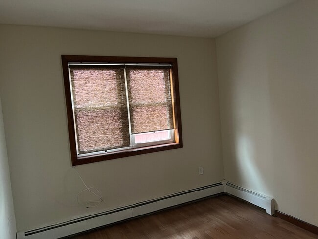 Photo - 1077 E Jersey St Unit 5