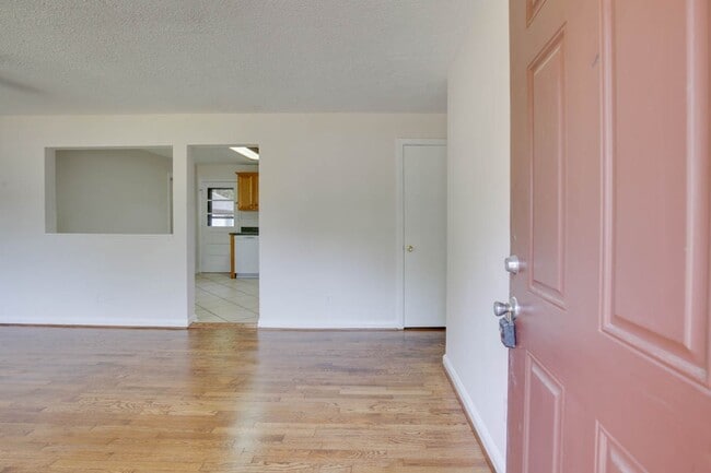 Photo - 106 Woodhaven Rd