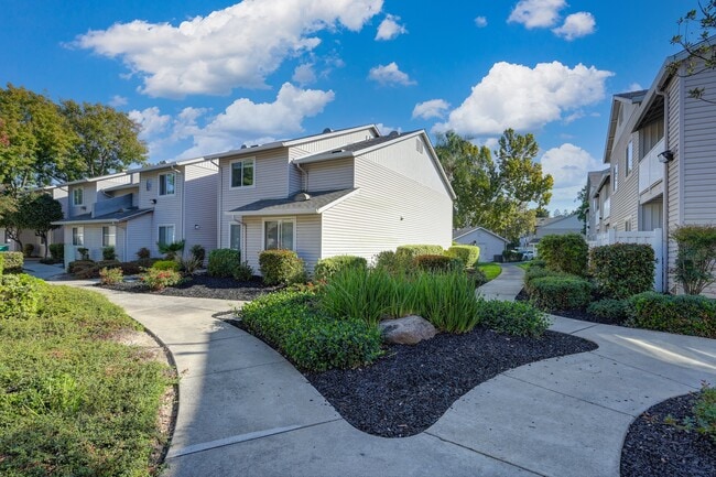 Community Grounds - The Legacy Apartments