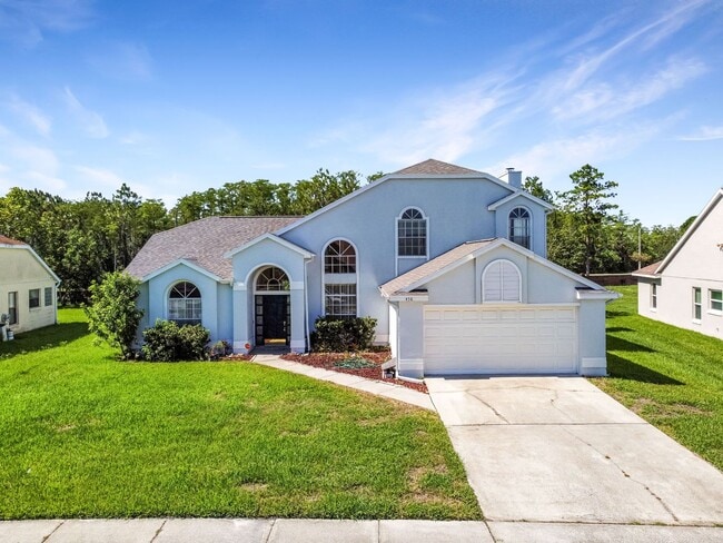 Building Photo - Spacious Home on Oversized Lot Now Availab...