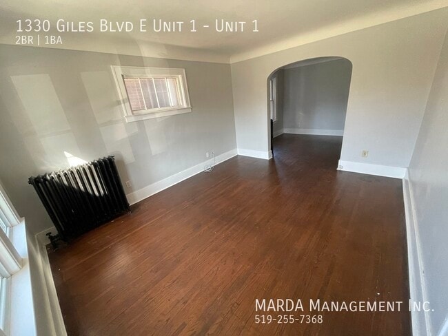 Building Photo - SPACIOUS 2 BED/1BATH Unit 1