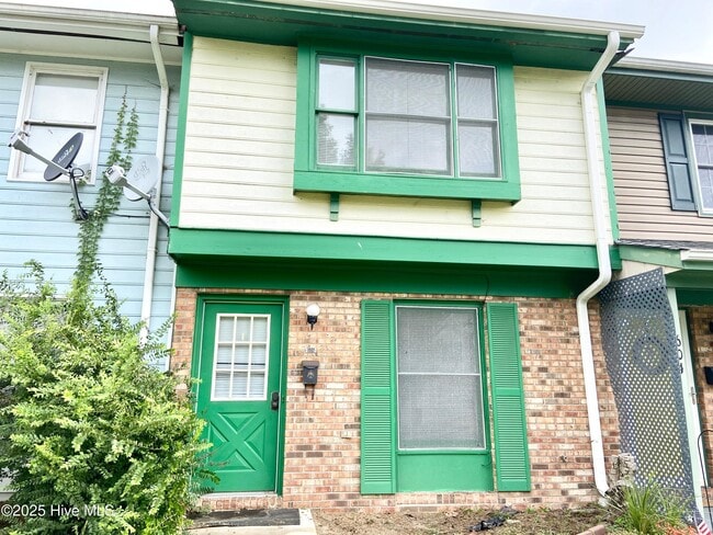 Photo - 606 W Church St Apartment