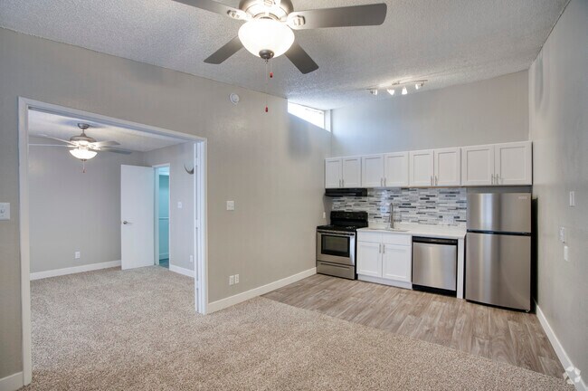 Building Photo - Valencia Park Rental