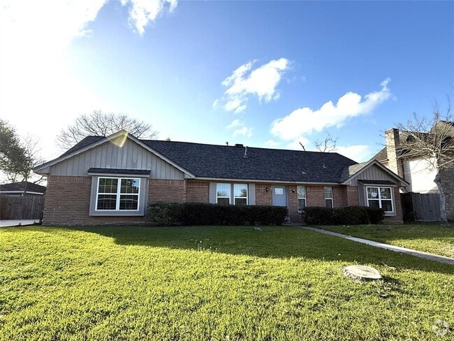 Building Photo - 301 Old Bayou Dr Rental