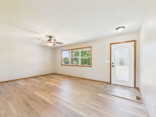 24625 Spencer Rd