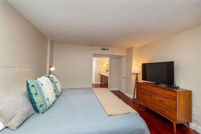 Photo - 199 Ocean Ln Dr Unit 807