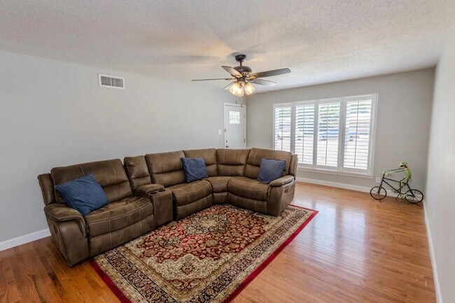 Photo - 3706 26th St