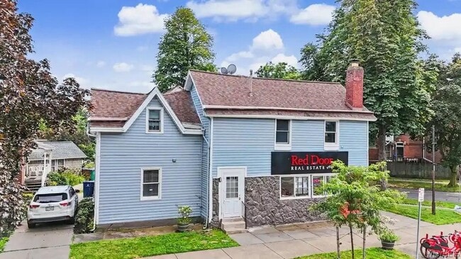 Building Photo - 485 Porter Ave