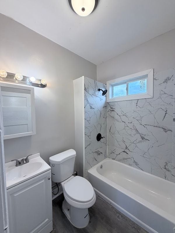 Photo - 74 Chadwick Ave Unit 3