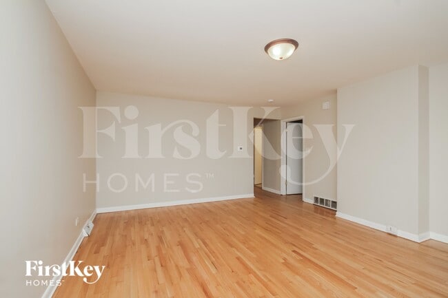 Photo - 14340 Kenwood Ave