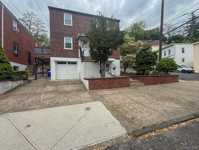 Building Photo - 87 Alexander Pl Unit 1