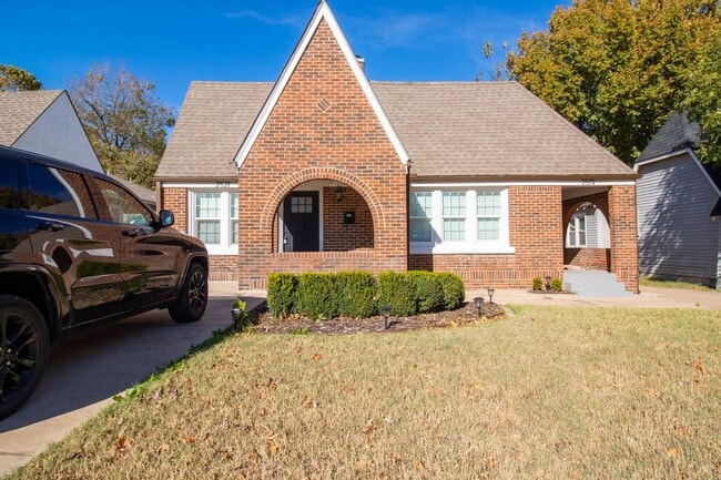 Building Photo - Beautiful Remodeled 1BD/1BTH Home In Crest...