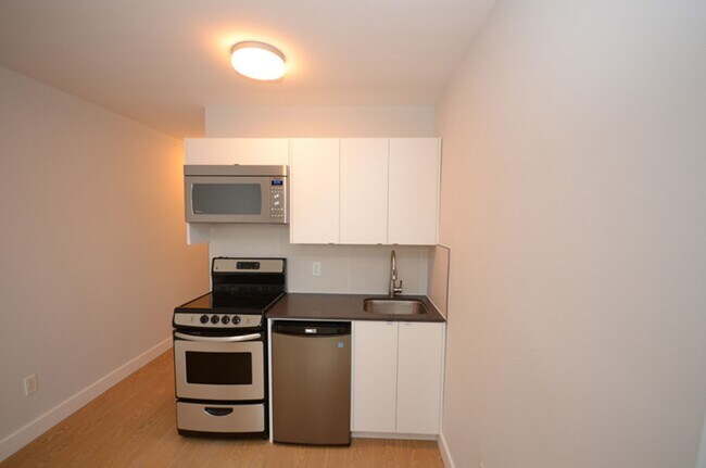 Photo - 798 Richmond Street West Unit 547