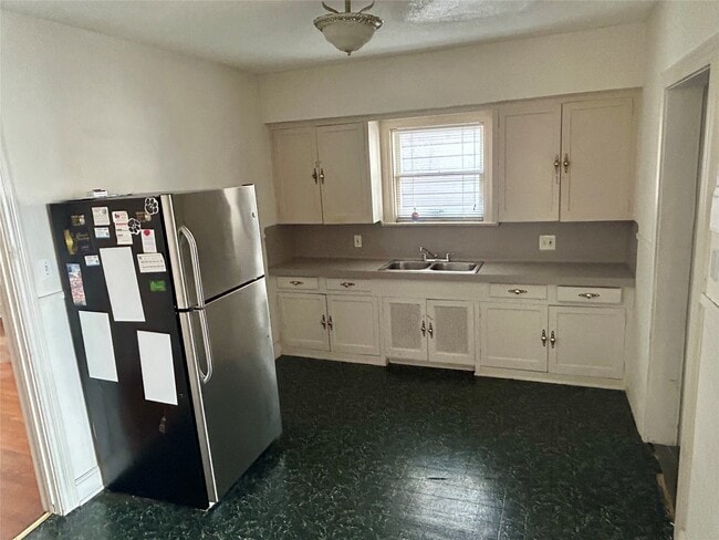 Photo - 2038 Lexington St