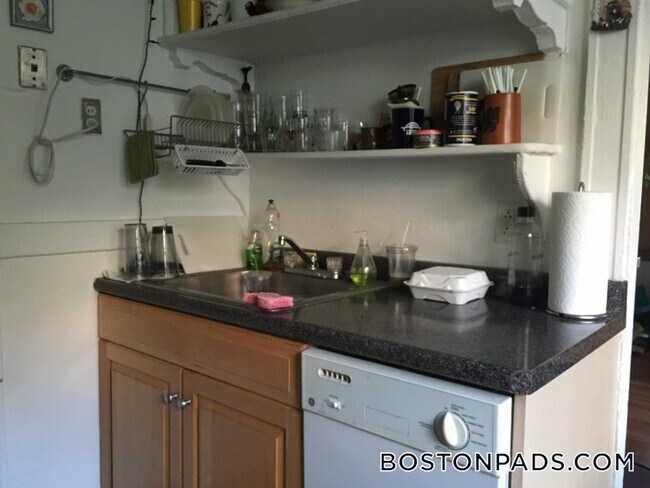 Photo - 99 Hancock St Unit 1