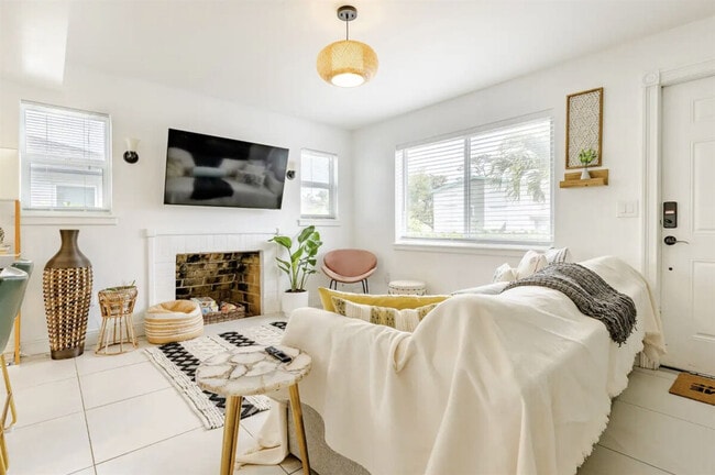 Photo - 419 S C St Unidad ID1065704P