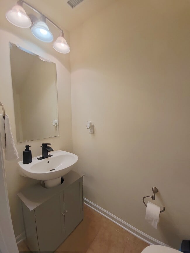 Photo - 2919 Berkeley Springs Pl