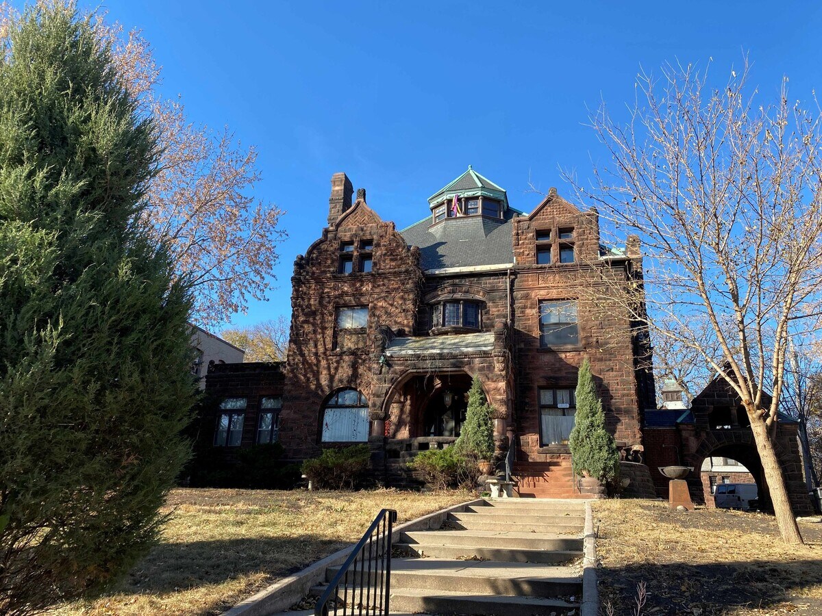 Photo - 1818 La Salle Ave Unit 3
