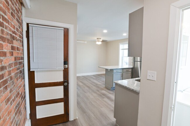 Photo - 1911 N 2nd St Unit Apt 3