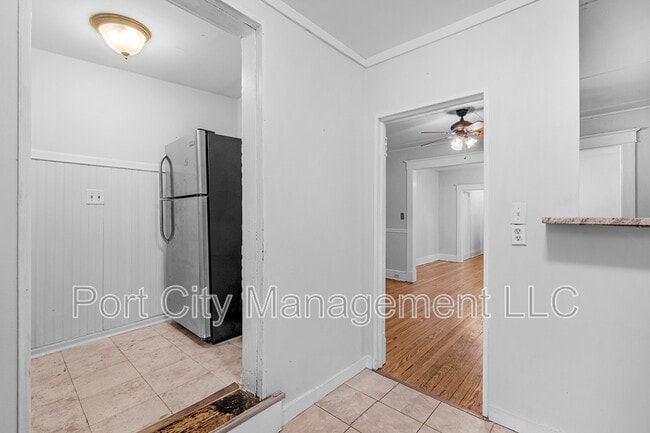 Photo - 4032 Roland Ave