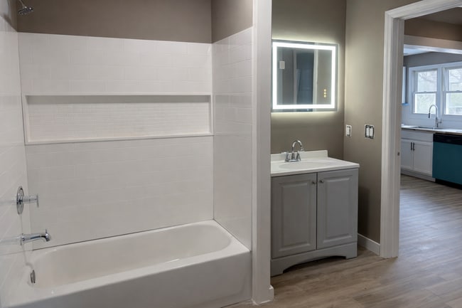 Photo - 427 Pleasant Ave