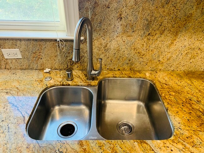 Photo - 2919 Shattuck Ave.