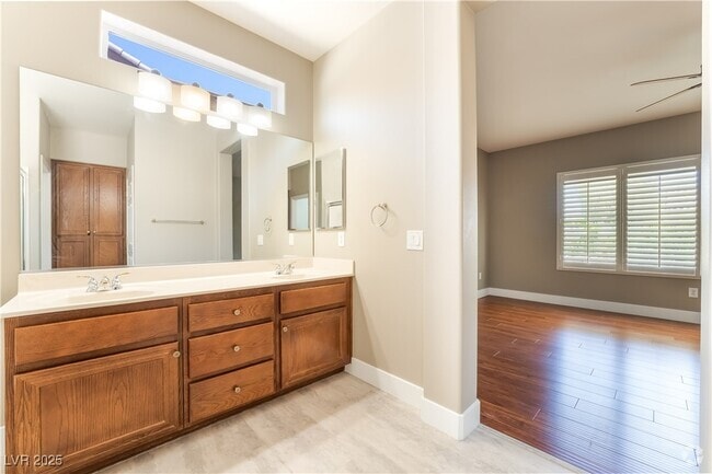 Building Photo - 3016 Friendship Hill Cir Rental