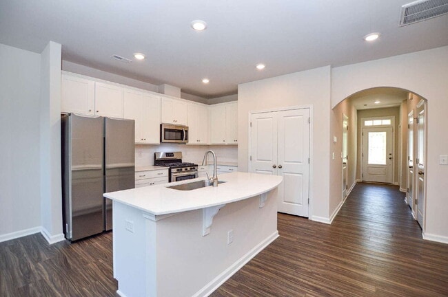 Photo - Easy Tega Cay Living in a Thoughtfully Updated Townhome