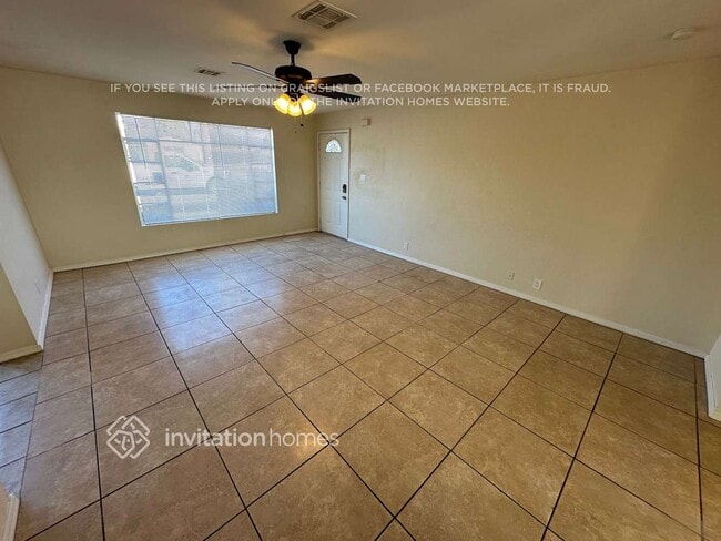 Photo - 3725 E Sheridan St