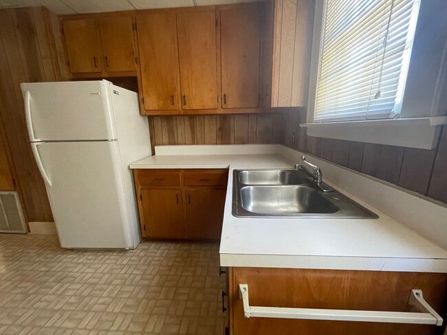 Photo - 404 W Edgerton St