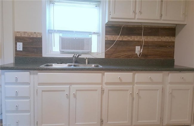 Photo - 8562 Guinea Rd