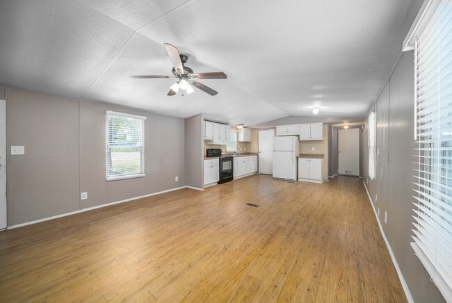 Photo - 13336 Enchanted Ct