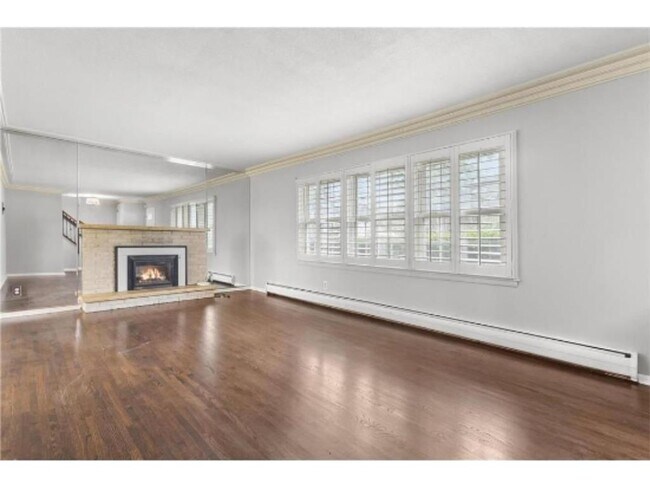 Photo - 6325 Brookview Ave