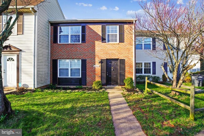 Photo - 8603 Woodhue Ct Townhome