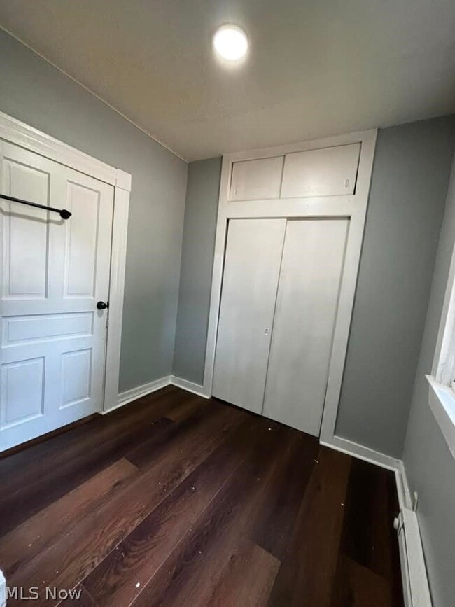 332 W Main St