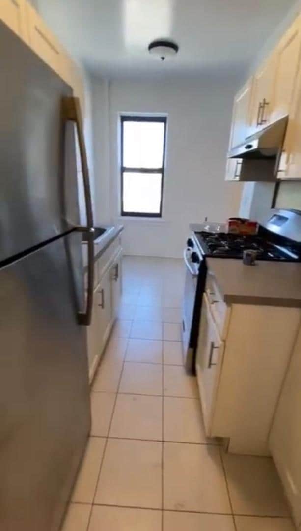 Photo - 564 Audubon Ave