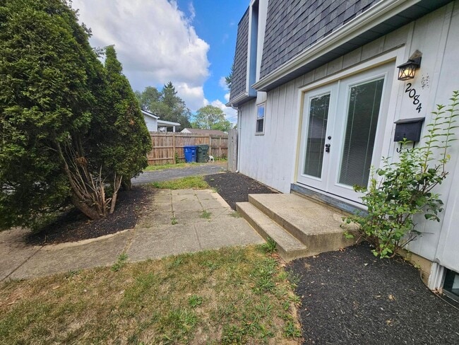 Photo - 2084 Brookfield Rd