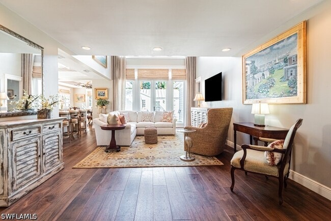 Photo - 287 11th Ave S